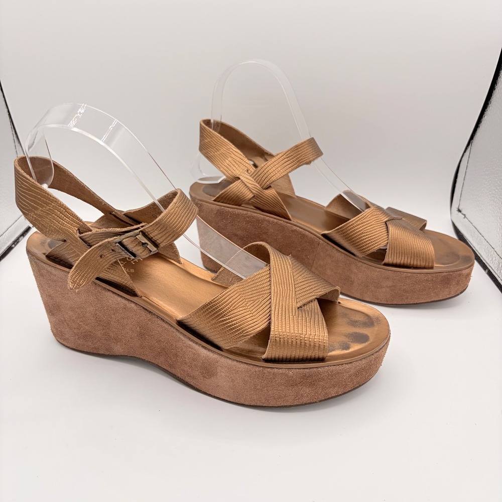 Kork-Ease Wedge Sandals Women Size 9 Boho Bronze Metallic Platform Strappy Suede